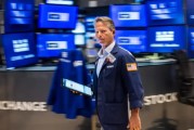 解梦大全尾盘：美股小幅上扬 标普指数上涨约0.3%
