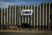 解梦大全陷入丑闻的巴西肉类巨头JBS在美上市 首日开盘报13.65美元
